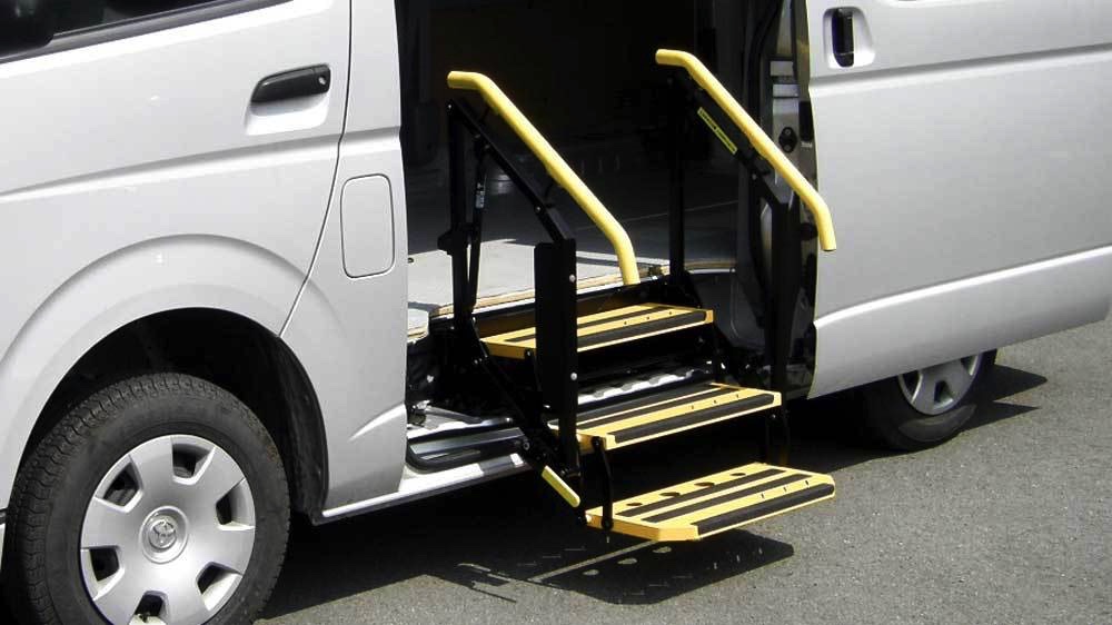 電動補助ステップ